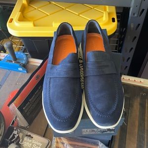 COPY - Wolf and Shepherd Crossover Loafer size 12…